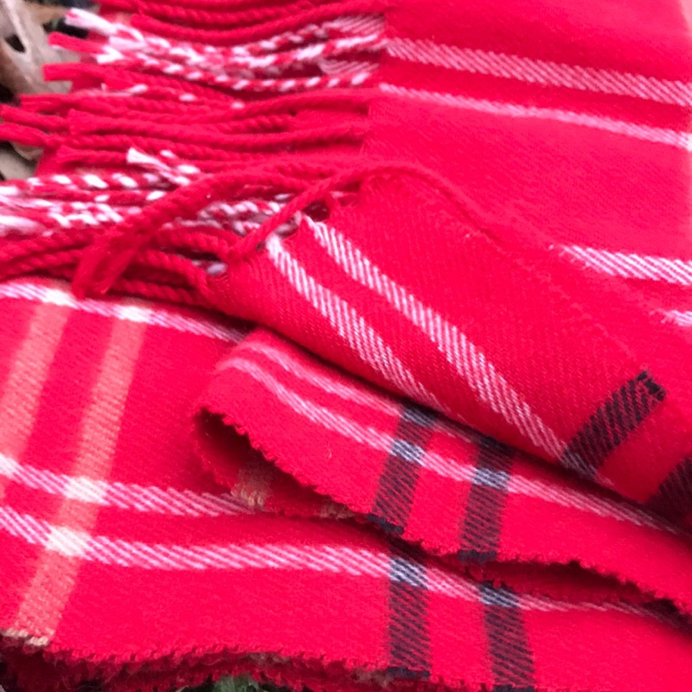 2 Women’s Winter Scarves Wine & Red Fringe Plaid